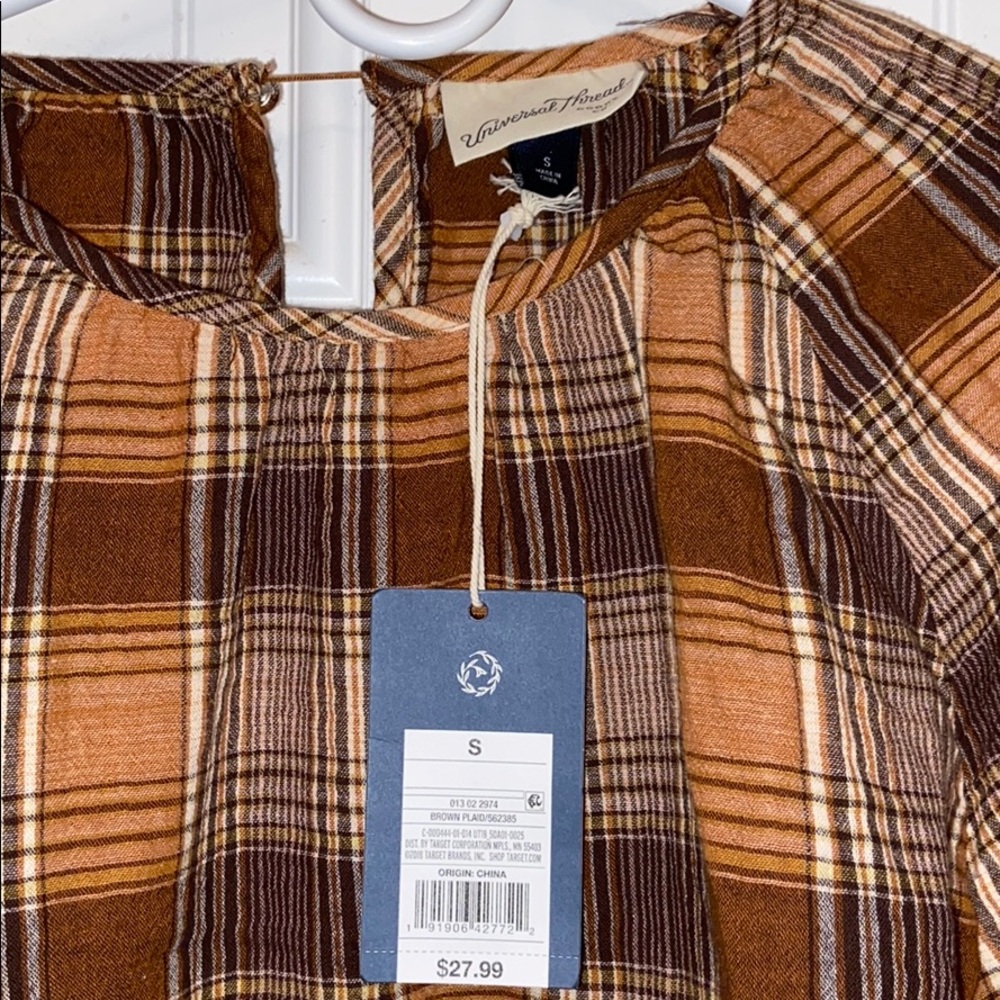 NWT Universal Thread - Picture 3 of 5